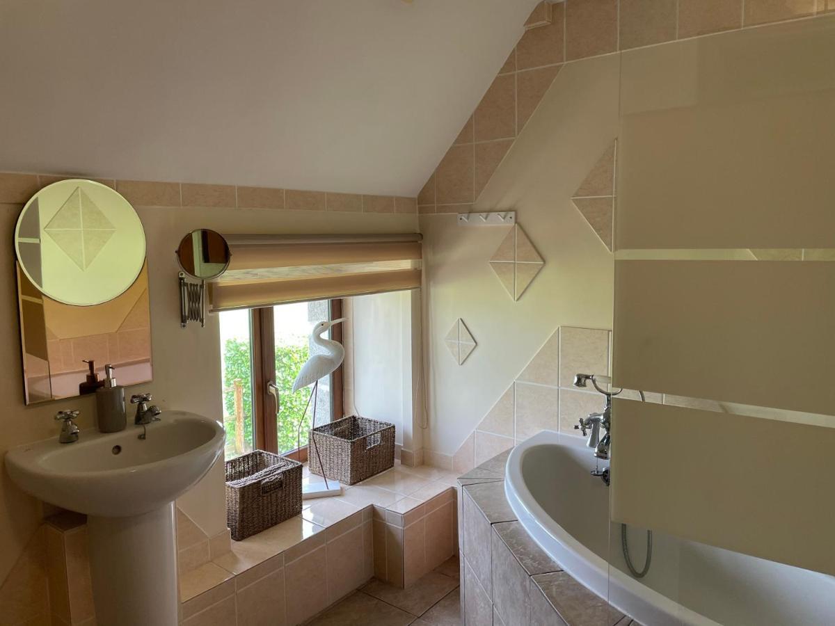 Holiday home Rustic And Spacious Converted Barn