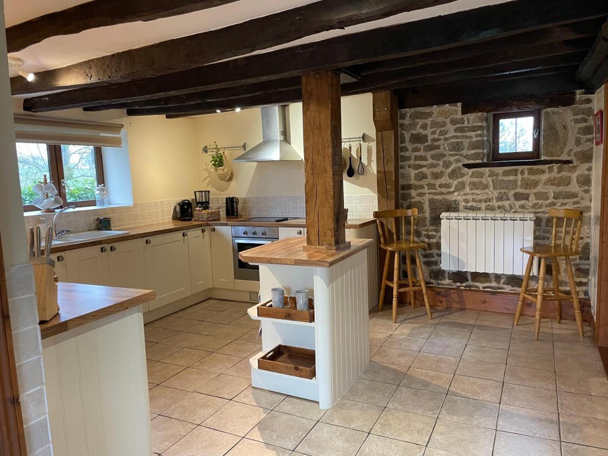 Rustic And Spacious Converted Barn * Isigny-le-Buat