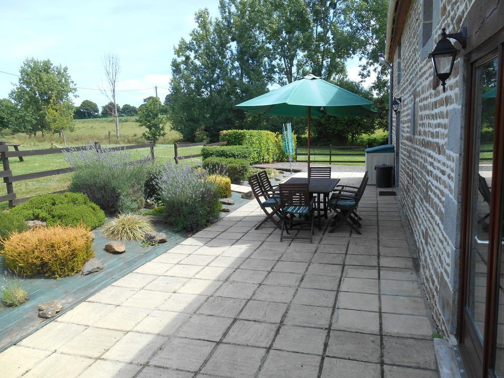 Rustic And Spacious Converted Barn * Isigny-le-Buat