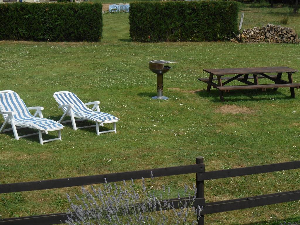 Holiday home Rustic And Spacious Converted Barn Isigny-le-Buat
